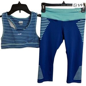 NWOT AVIA blue striped sports bra and matching capri leggings size 10-12